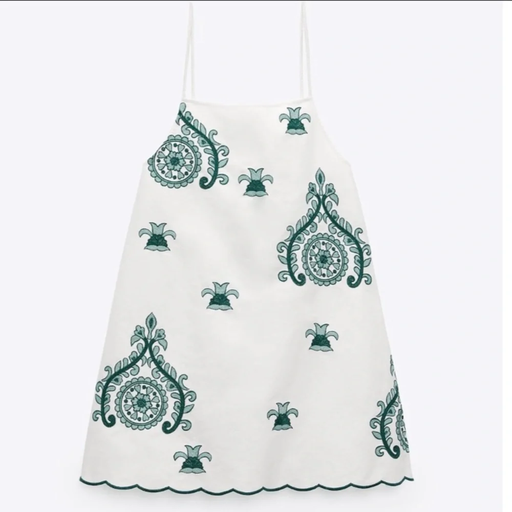 ZARA EMBROIDERED MINI DRESS SIZE SMALL - Picture 13 of 16